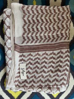 (Category: ) located in . Submitted by amira059 (Listing ID 1397085896, Image 1). Description: .