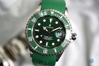 （分類：）位於 。 由 klwatch1997 提交（商品編號 1397101625，圖片 1）。簡介： 。