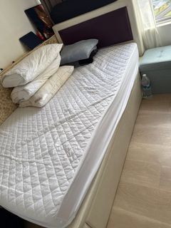 (Category: ) located in . Submitted by onin131 (Listing ID 1397152676, Image 1). Description: .