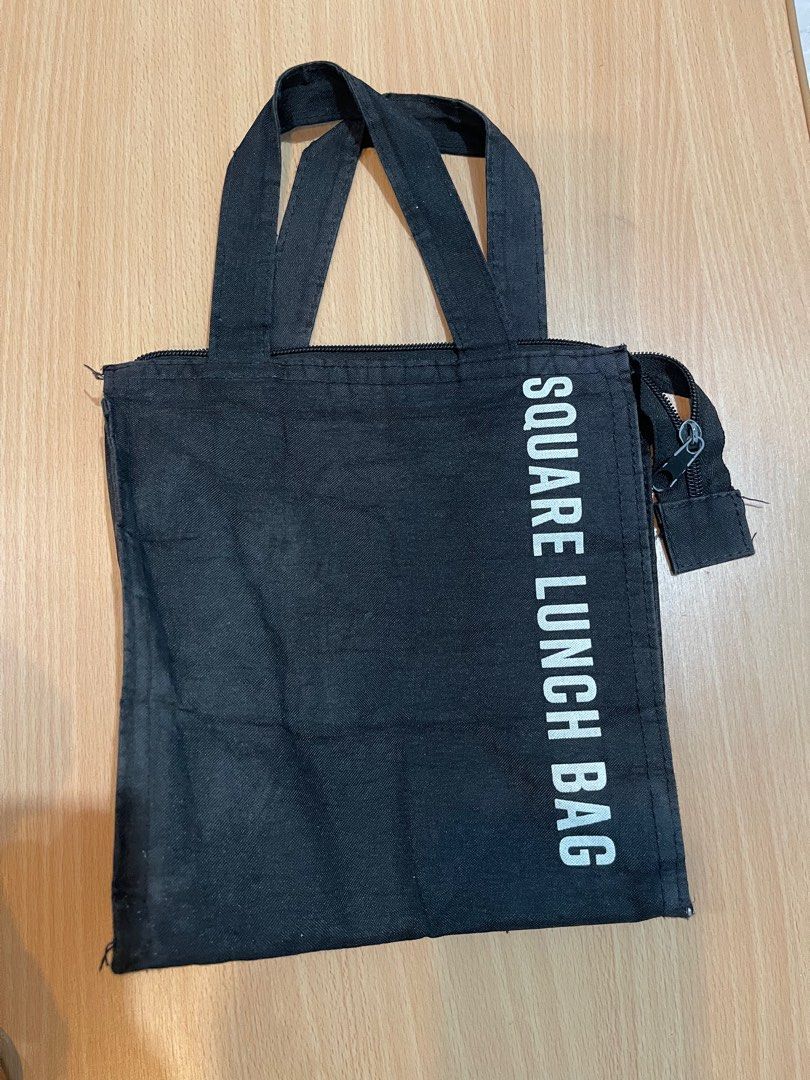 Thermal Bag (Category: Food Organization & Storage) located in San Fernando. Submitted by japansurpluselyu (Listing ID 1397157964, Image 1). Description: 8x9.
