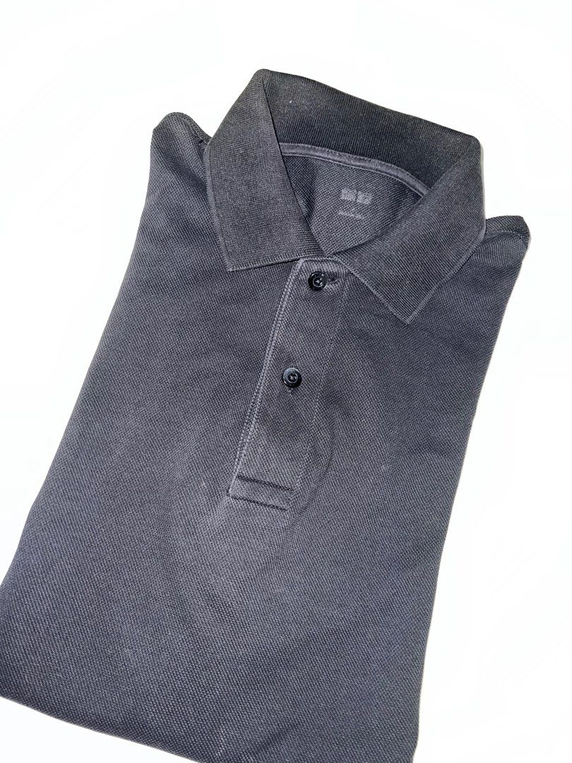 Uniqlo Polo Shirt (Category: Tshirts & Polo Shirts ) located in Bulacan. Submitted by leyovv (Listing ID 1397186845, Image 2). Description: - Uniqlo black polo shirt - Collared neckline - Short sleeves - Two-button placket - Perfect for casual and semi-formal occasions.
