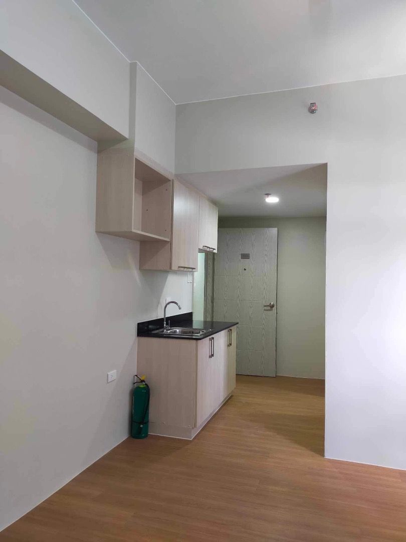 VISTA POINTE KATIPUNAN STUDIO FOR SALE (Category: Apartments & Condos) located in Manila. Submitted by lorin.bindal (Listing ID 1397081213, Image 2). Description: LOCATED ACROSS KATIPUNAN WITH TENNANT .