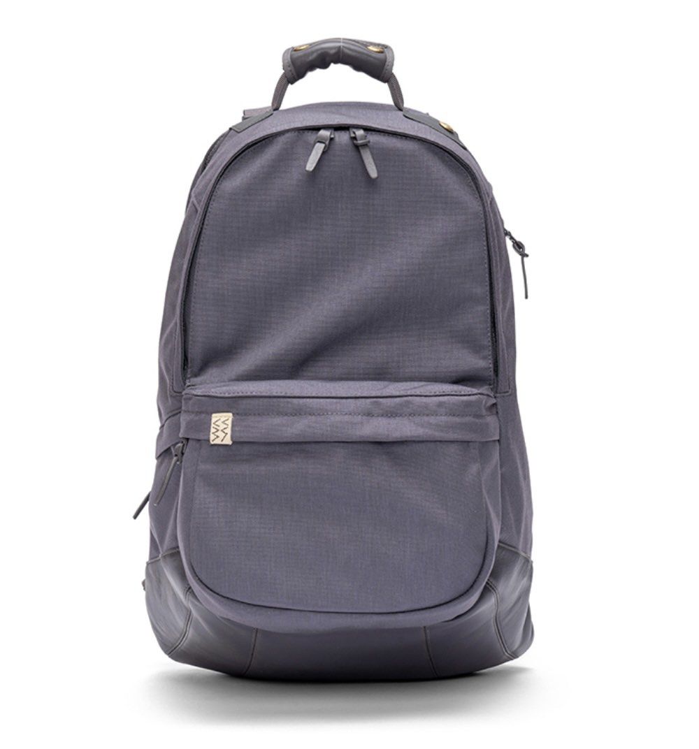 Visvim 25 FW 最新顏色 Cordura 20/ 22L Backpack （分類：背包）位於 Hong Kong。 由 matchmarket 提交（商品編號 1397210516，圖片 7）。簡介： (日本直送 代購產品 並無現貨) Visvim 25 FW 最新顏色 Cordura 20/ 22 L Backpack Black / Charcoal / Blue 。