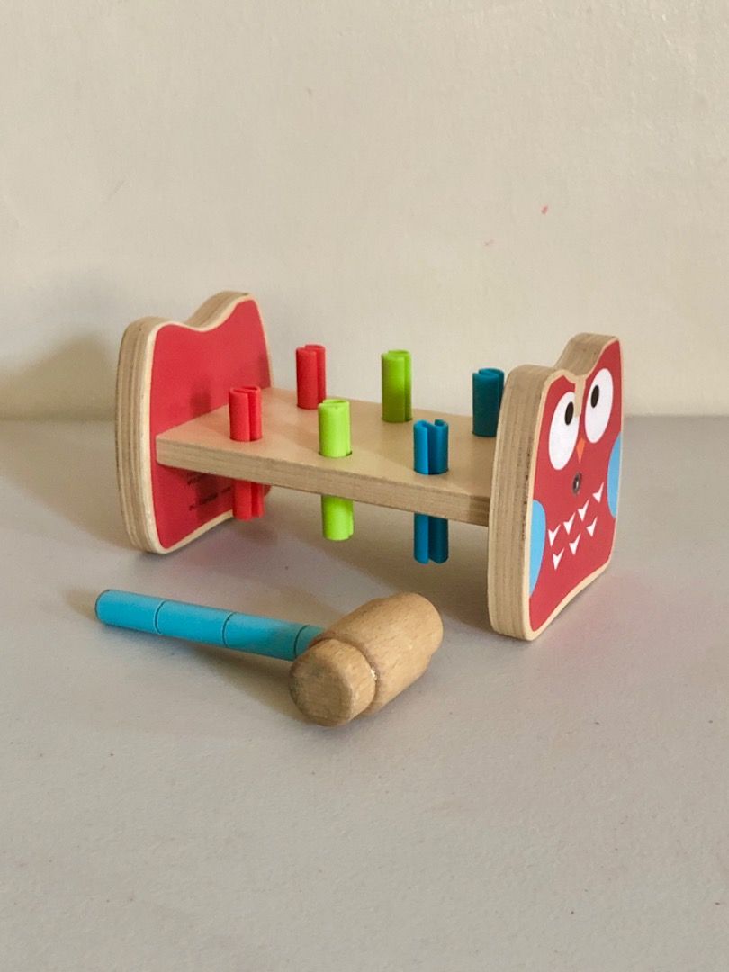 Wooden Pounder/ Pounding Bench (Category: Home Improvement Tools & Accessories) located in Imus. Submitted by dyelinn (Listing ID 1397065291, Image 1). Description: ✨PRELOVED 🇬🇧 Argos Owl Pounder 📝mix of wood and plastic Flaws/ issues: Signs of use on mallet; small wood chip on one side ₱220.