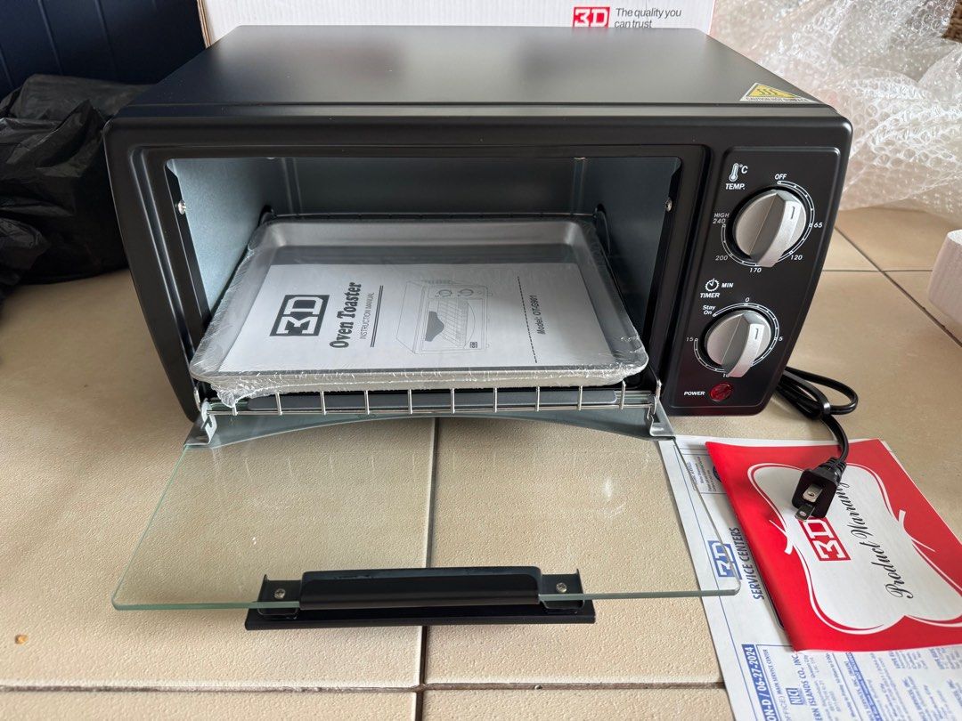3D Oven Toaster 10L - Brand New (Category: Ovens & Toasters) located in Mandaluyong City. Submitted by cheezums (Listing ID 1397343641, Image 2). Description: 3D Oven Toaster - Brand new With box, recently bought With warranty 10L capacity 700w Tray slides out Location: Mandaluyong Pick up c/o buyer.