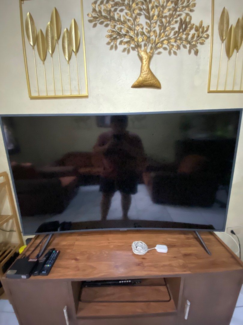 55" Crystal UHD Curved TU8300 Smart TV (Category: TV) located in Manila. Submitted by arnelabesamis223 (Listing ID 1397328355, Image 2). Description: No issue.