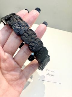 清貨全新天然黑隕石手牌64204046511105110