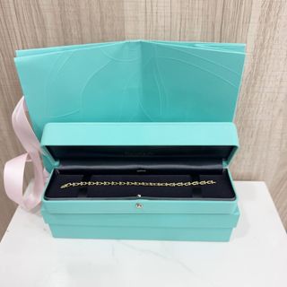 (Category: ) located in . Submitted by millen.outlet (Listing ID 1397366594, Image 1). Description: .