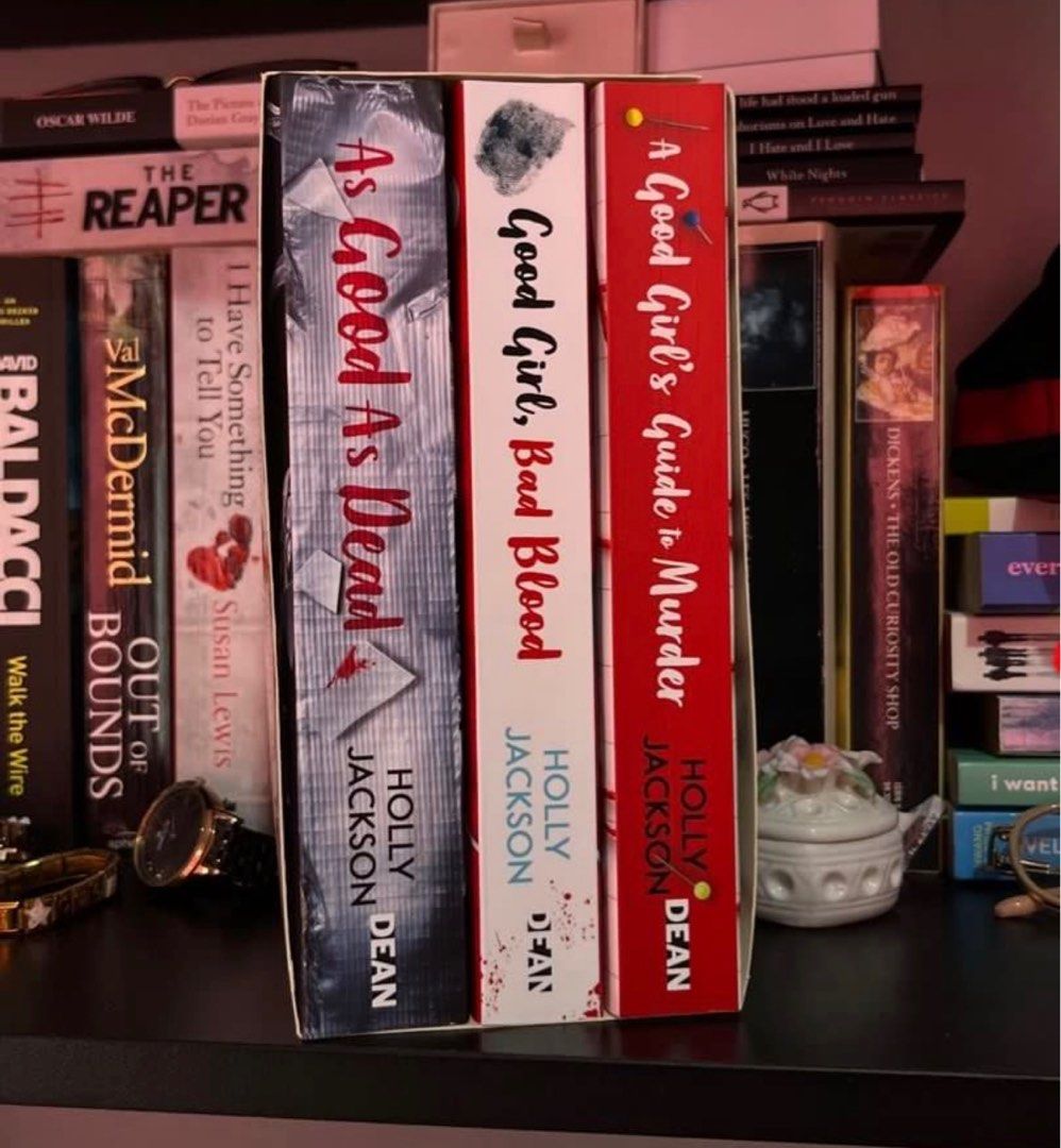 A Good Girl's Guide to Murder Book Collection (Category: Storybooks) located in Sual. Submitted by angryliii (Listing ID 1397270598, Image 2). Description: - only read the first book - bought it from fully booked.