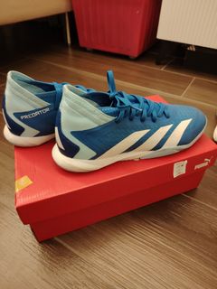 Adidas Predator 藍色足球鞋64244271753729110