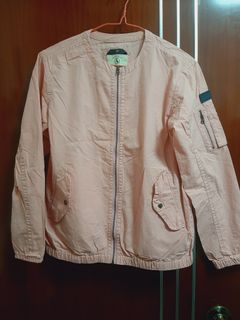 （分類：）位於 。 由 chows1980 提交（商品編號 1397405137，圖片 1）。簡介： 。