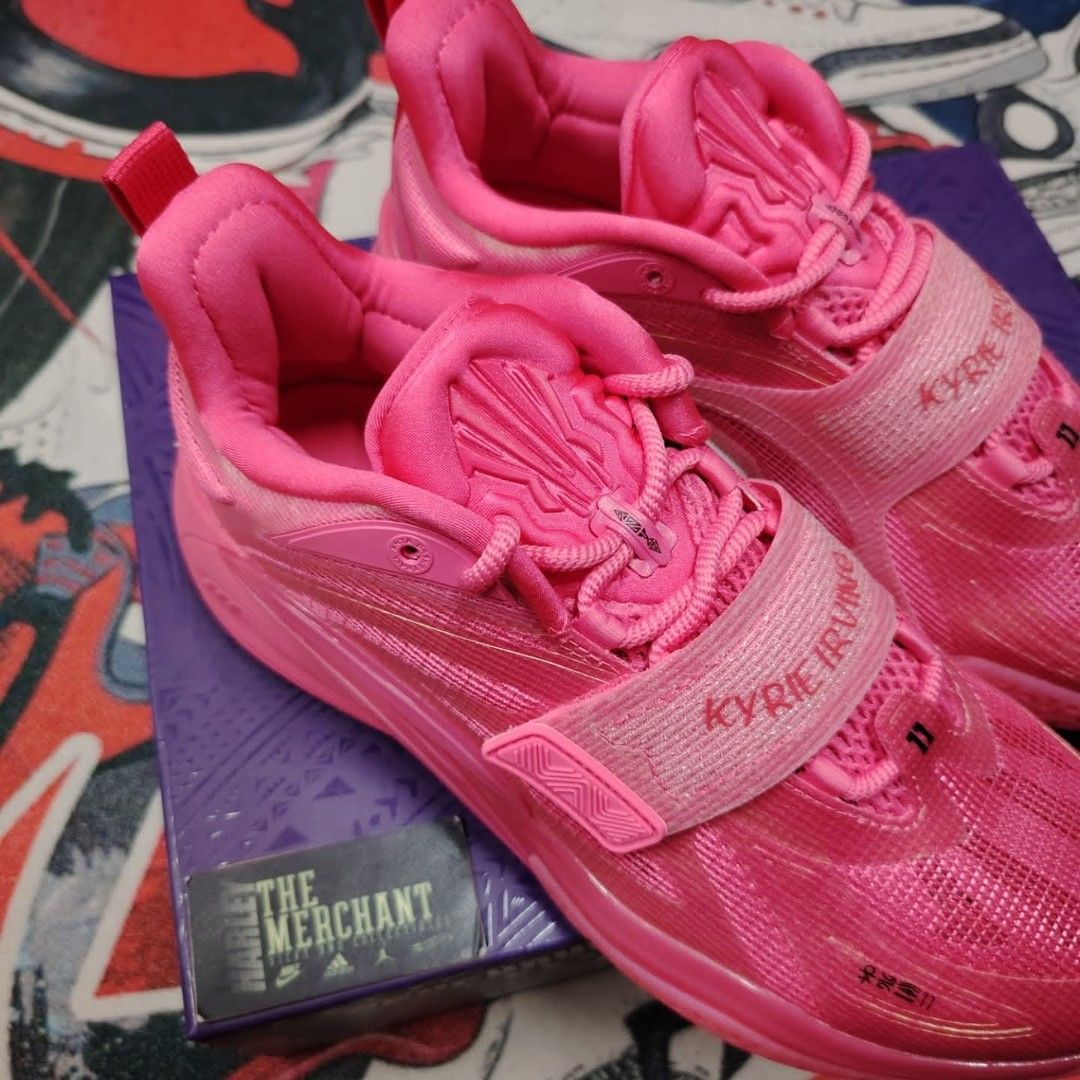 Anta Kai 1 Jelly (Category: Sneakers) located in Marikina City. Submitted by tm_harley (Listing ID 1397283101, Image 1). Description: 🚨Anta Kai 1 Jelly Size 9 / 9.5 / 10 / 10.45 / 11 Men's Available ✅5,795 pesos only!! ❌7,995 SRP Send a DM for inquiries 📩 FB: Harley Villa FB Page: The Merchant - Kicks and Collectibles 📌Marikina City Location.