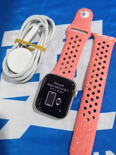 Apple Watch SE (Gen 2) 40mm GPS Starlight, HK Version, 100% Battery Health