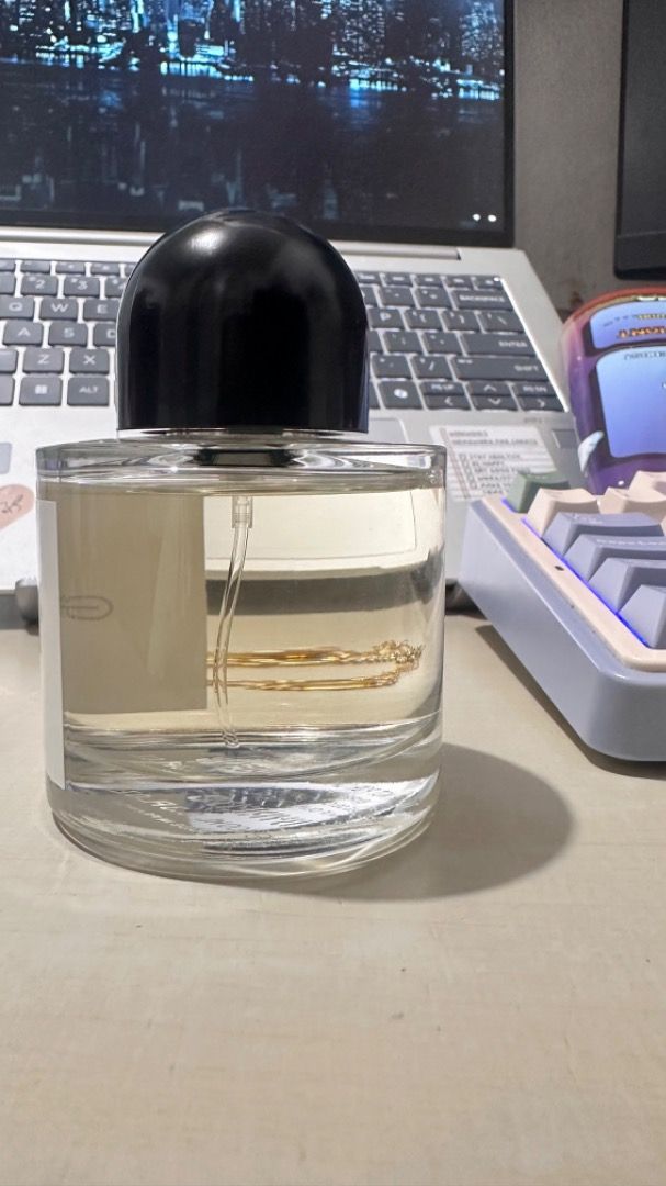 Byredo Gypsy Water Eau de Parfum (Category: Fragrance & Deodorants) located in Cabuyao City. Submitted by grae__ (Listing ID 1397332599, Image 3). Description: - Authentic Byredo Gypsy Water Eau de Parfum 100ML - Bottle is partially used. Missing 3-5 sprays. No box. Standard Byredo bottle. Comes with a tester box that has pen marks and dents. Purchased from a reputable fragrance seller online. Please refer to photos for condition and remaining ju