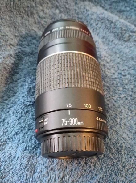 Canon EOS 2000D + 75-300mm lens (Category: Electronics Others) located in Hillarys. Submitted by rmr567 (Listing ID 1397381309, Image 2). Description: For sale is a well-maintained Canon EOS 2000D body with 18-55mm lens. With 2 Canon 75-300mm lenses Price of the camera with the 18-55mm lens: 400Aud And 2 spare batteries + charging station.