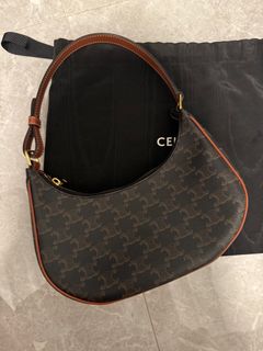 （分類：）位於 。 由 ccceunice 提交（商品編號 1397229105，圖片 1）。簡介： 。