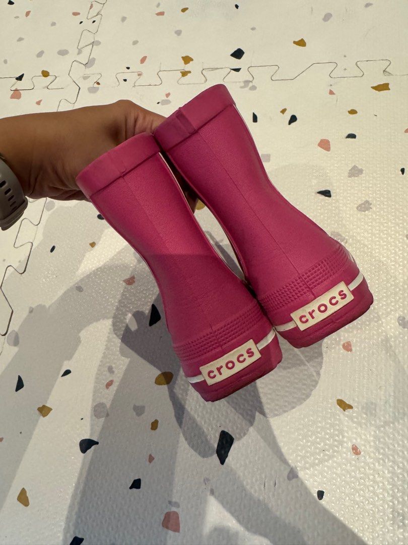 Crocs Rain Boots (Category: Babies & Kids Fashion) located in Quezon City. Submitted by sudo8 (Listing ID 1397232551, Image 3). Description: Size: C7.