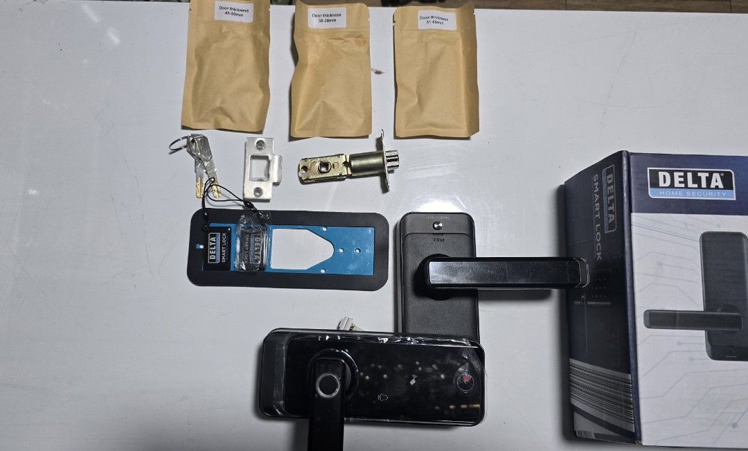 Delta Smart Door Lock (Category: Locks, Doors & Gates) located in Rizal. Submitted by potato_corner (Listing ID 1397329937, Image 3). Description: Delta Smart Door Lock Complete 2 RFID 2 Keys Keypad password Finger Print.