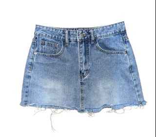(Category: ) located in . Submitted by bubbytea.closet (Listing ID 1397390672, Image 1). Description: .