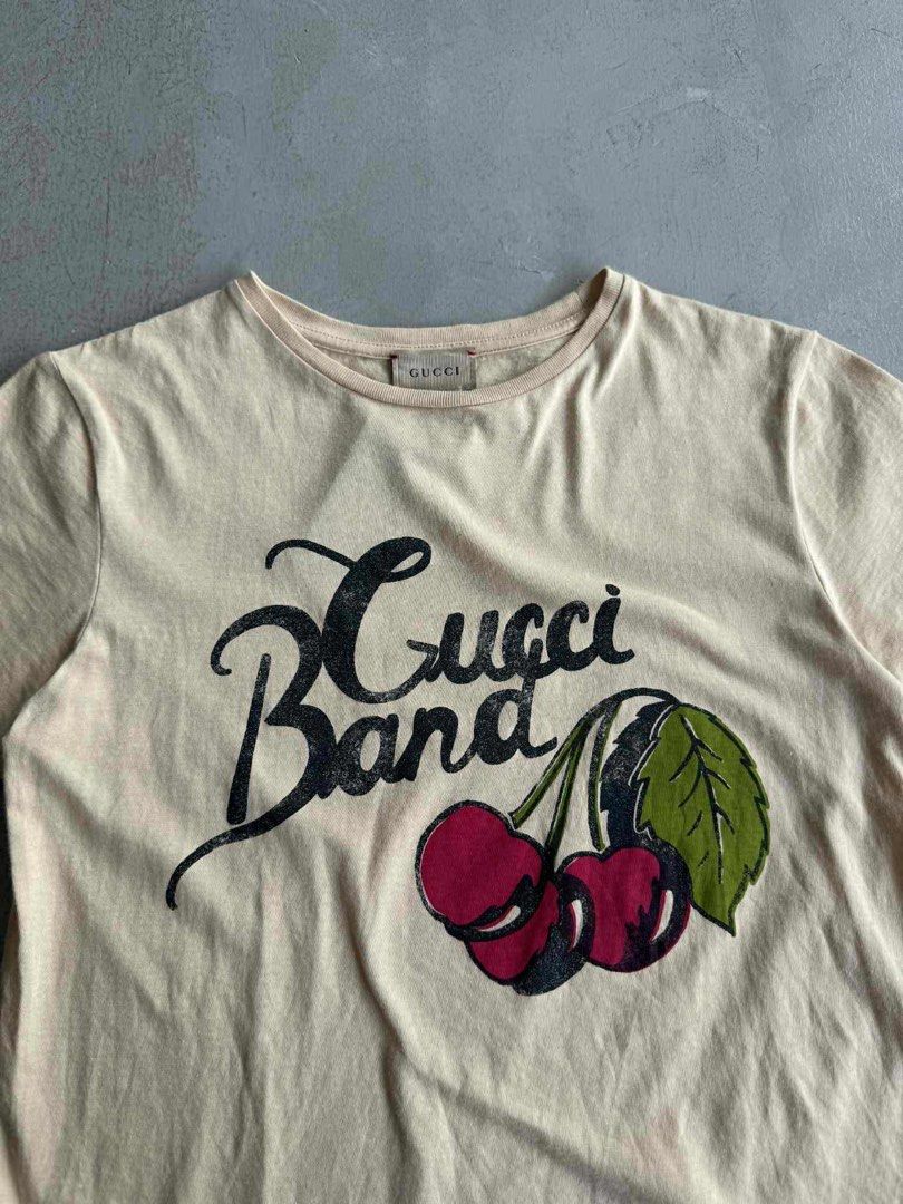 Gucci Cherry Graphic Cotton T- Shirt (Category: Shirts) located in Manila. Submitted by beyondarchives (Listing ID 1397274360, Image 2). Description: Sizew: 12 Width: 17 Length: 23 Materials: Cotton Condition: 9/10 Issue: None.