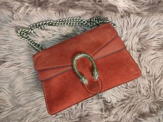 (Category: ) located in . Submitted by 4bypreloved (Listing ID 1365713601, Image 1). Description: .
