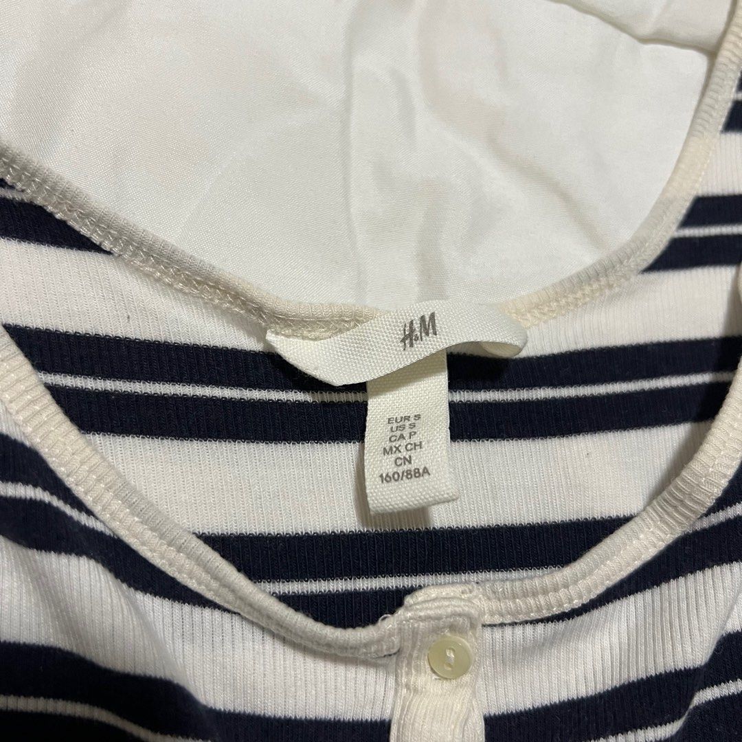 H&M Womens’ Striped Tank Top (Category: Sleeveless) located in Cebu City. Submitted by dogtooth435 (Listing ID 1397317920, Image 2). Description: only worn once .