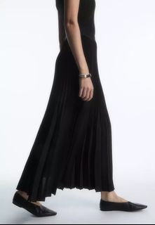 (Category: ) located in . Submitted by clothes_needlove (Listing ID 1397375689, Image 1). Description: .