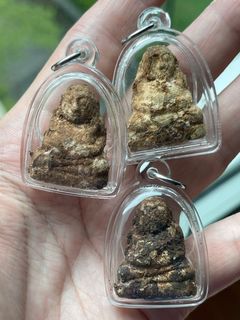 (Category: ) located in . Submitted by luckyvibes (Listing ID 1397259830, Image 1). Description: .