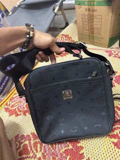 (Category: ) located in . Submitted by woklong (Listing ID 1397307978, Image 1). Description: .