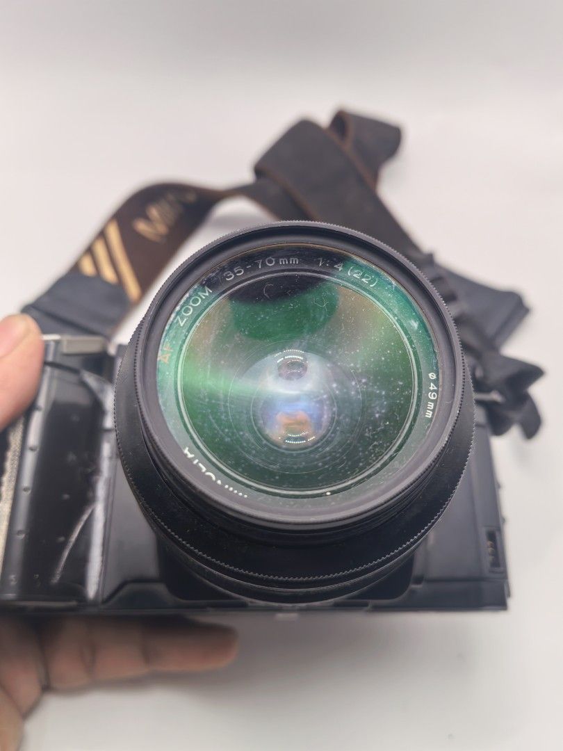 Minolta Maxxum 7000 (Category: Cameras) located in Cebu City. Submitted by dudes_villanueva (Listing ID 1397244595, Image 2). Description: Minolta Maxxum 7000 Note: Tested Functional. Not Roll Tested. All sales final and non-refundable. Battery not included for testing and demo only. Condition: Expired Rubber Detail on Body. Fungus Build.up on lens. As is to all other functions not tested. 📌a 35mm autofocus film camera. It was the first single-l