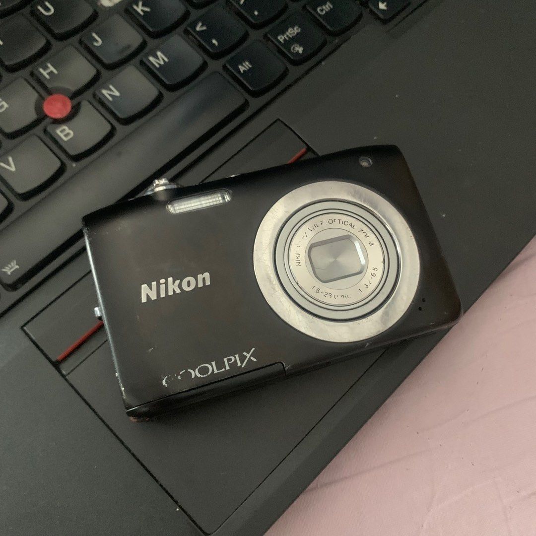 NIKON COOLPIX S2600 (Category: Cameras) located in Malabon City. Submitted by oddwater-22f1 (Listing ID 1397288071, Image 3). Description: Nikon coolpix s2600 Good output Working red light No flash 7/10 body Inclusion: battery Malabon loc Camanava.