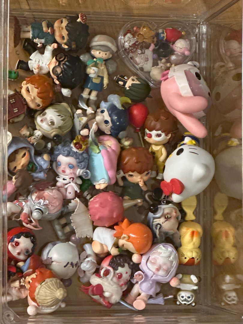 Pop Mart Figures (Category: Designer & Blind Box Toys) located in Manila. Submitted by uydanielle68907 (Listing ID 1397370658, Image 2). Description: Hirono: Php399 Skull Panda: Php399 Pop Mart Mini (Per head): Php80 Pop Mart Mini (including heart shaped container): Php 300 Others: Php150-250 DM for more info.