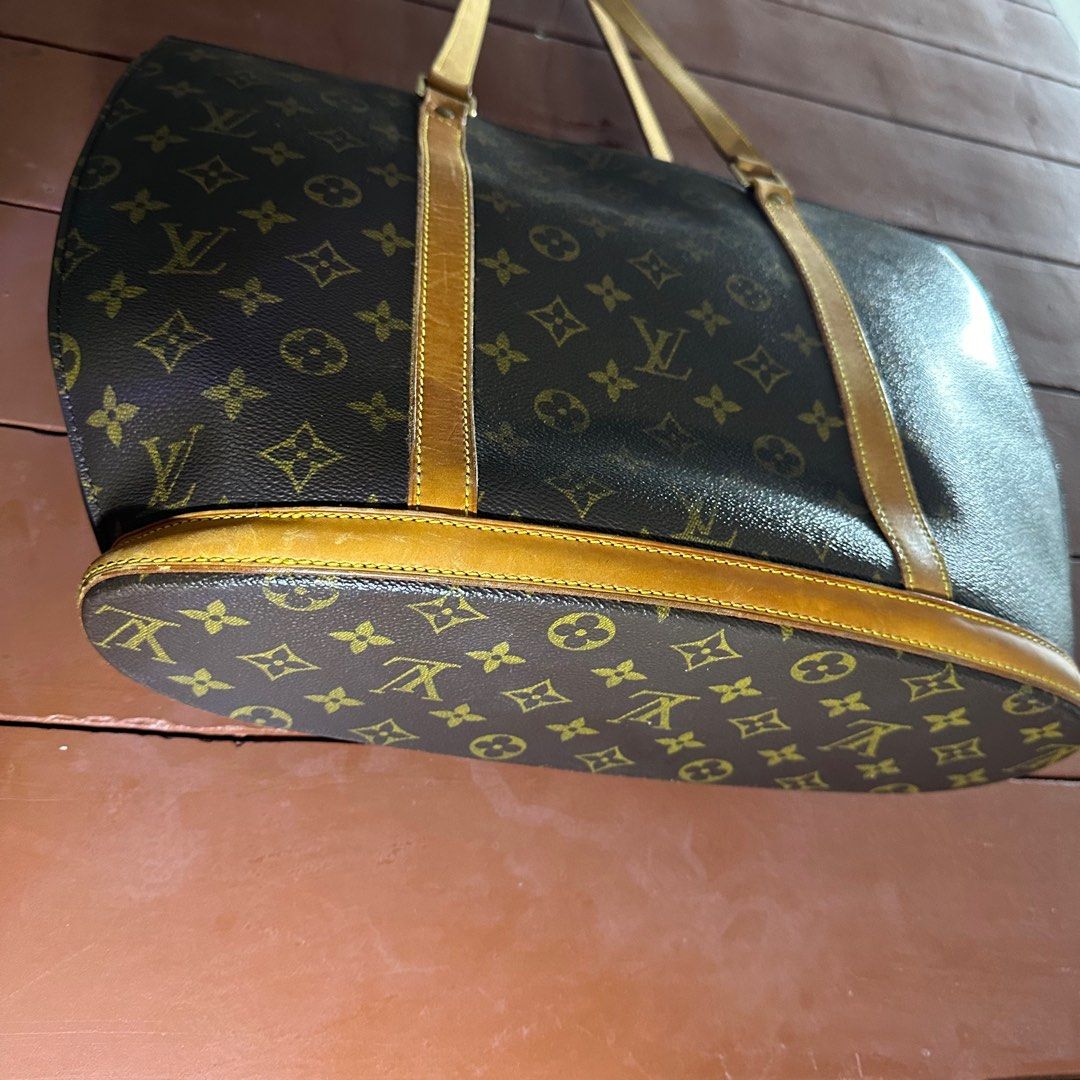 Preloved Louis Vuitton Babylone Monogram Tote Bag (Category: Luxury Bags & Wallets) located in Quezon City. Submitted by andeeclutters (Listing ID 1397345180, Image 3). Description: Preloved Louis Vuitton Babylone Monogram Tote Bag MOP: Gcash, Maya, BPI QR MOD: Lalamove/Grab, J&T/LBC.