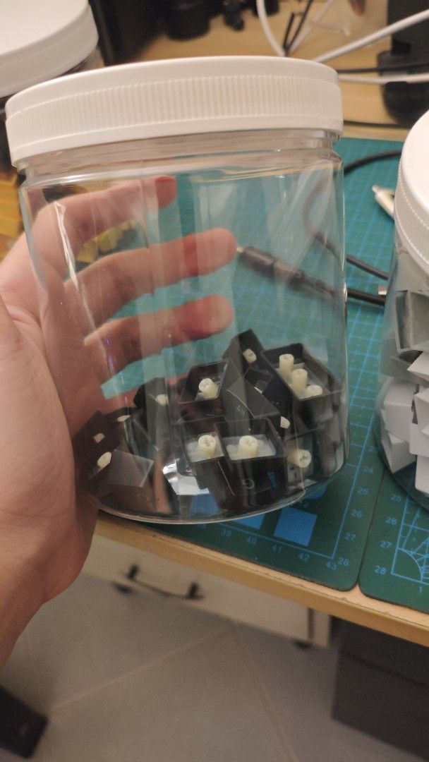Random Keycaps - White, Black, and Yellow (Category: Computer Keyboard) located in Muntinlupa City. Submitted by andrey16 (Listing ID 1397363842, Image 3). Description: - Keycap in white, black, and yellow colors. - Stored in clear plastic jars. - Perfect for mechanical keyboard customization. - Incomplete and Random RFS: Nakatambak lang.