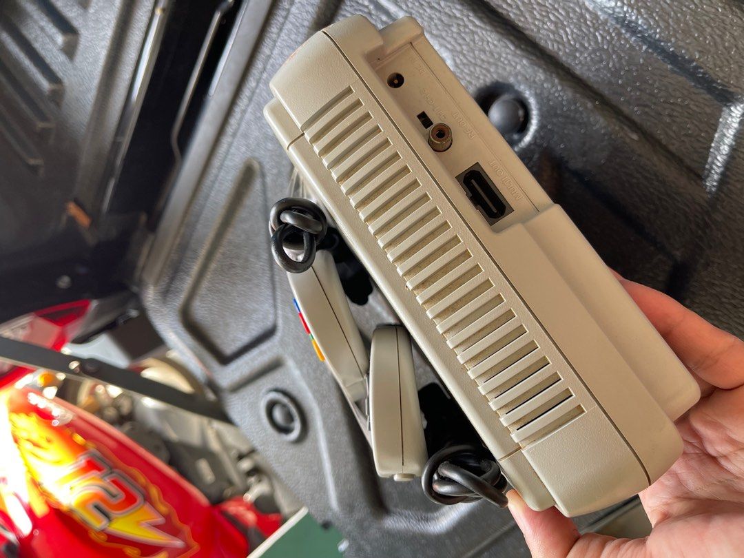 Rare Vintage Nintendo Super Famicom Console (Category: Nintendo) located in Manila. Submitted by thevintage90_sretro. (Listing ID 1397271699, Image 2). Description: good condition still presentable 100v Legit 📩📩📩.
