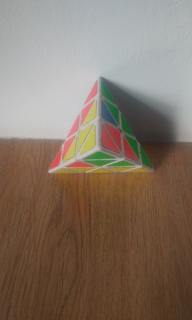 Rubik's Cube (Category: Board Games & Puzzles) located in Carmona. Submitted by rpute (Listing ID 1397254462, Image 3). Description: .