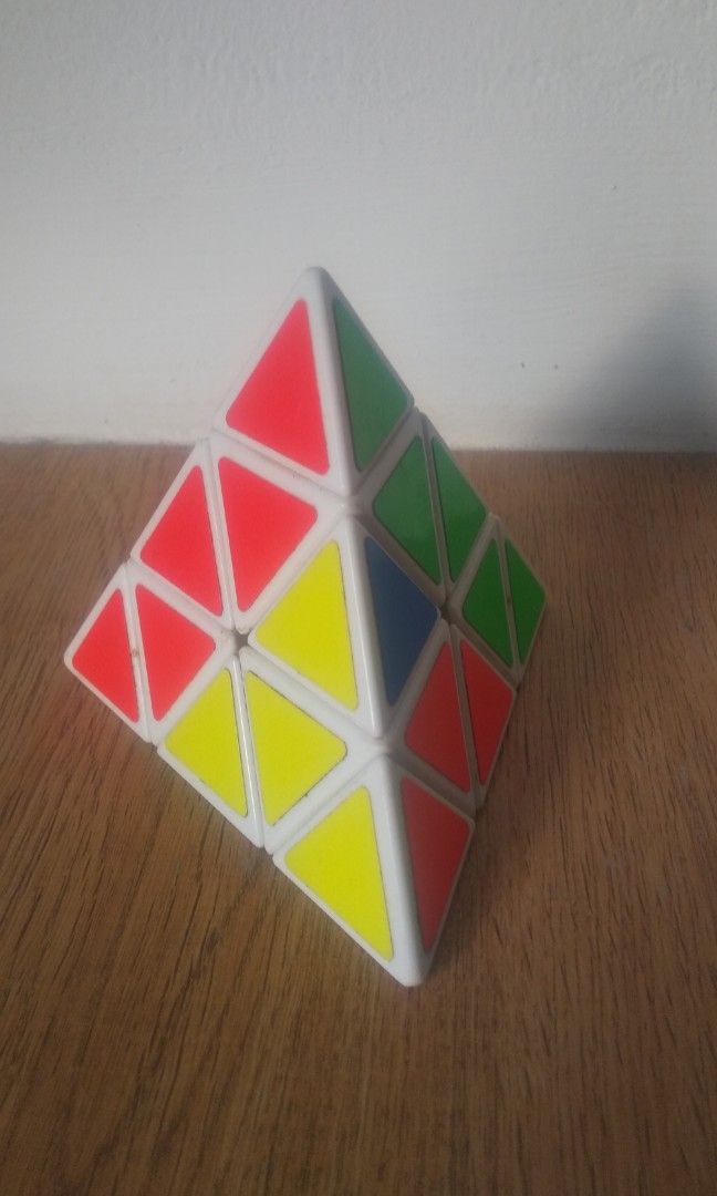 Rubik's Cube (Category: Board Games & Puzzles) located in Carmona. Submitted by rpute (Listing ID 1397254462, Image 2). Description: .