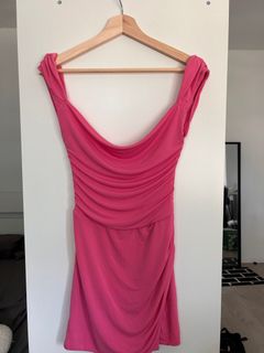 （分類：）位於 。 由 cicciwardrobe 提交（商品編號 1397310156，圖片 1）。簡介： 。