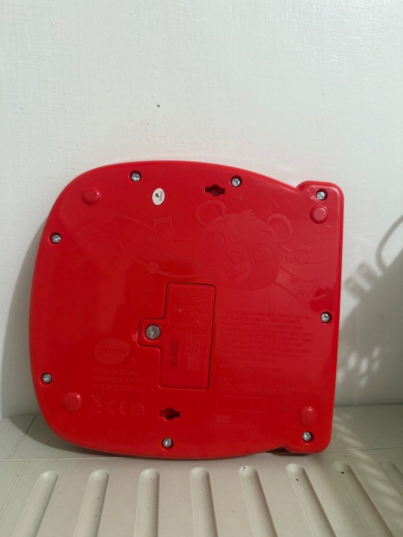vtech Battery Operated book (Category: Infant Playtime) located in Apalit. Submitted by betsyboo_ (Listing ID 1397298273, Image 2). Description: Fully functional. You just need 2 aaa batteries. .