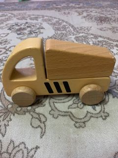 (Category: ) located in . Submitted by preloved.toloved (Listing ID 1397225994, Image 1). Description: .