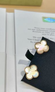 （分類：）位於 。 由 moomoo_luxury 提交（商品編號 1401701128，圖片 1）。簡介： 。