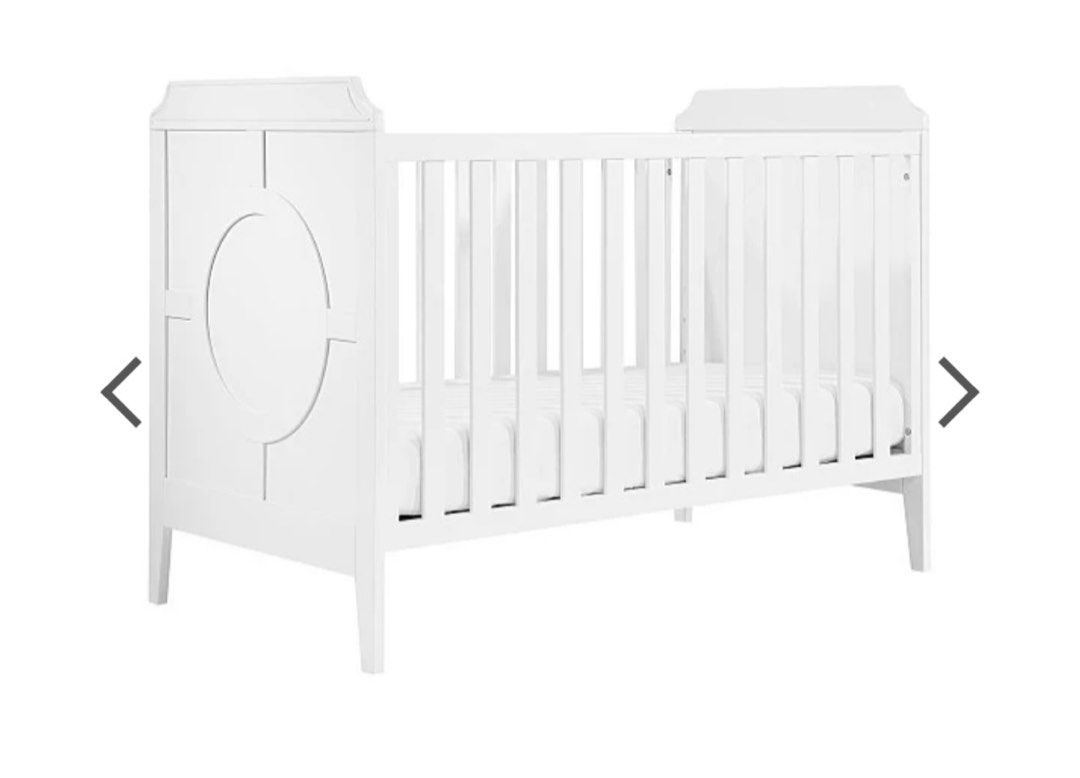3-in-1 Convertible Crib (Category: Cots & Cribs) located in San Fernando. Submitted by missfitme (Listing ID 1401635640, Image 2). Description: Can be use as a doodler’s bed. Reason for selling: my baby sleeps with me instead of her own bed. Original price is around 25k but letting it go for 5K. Just get it out of our house please. I’ll include freebies:leak mattress protector and 2 bedsheets..