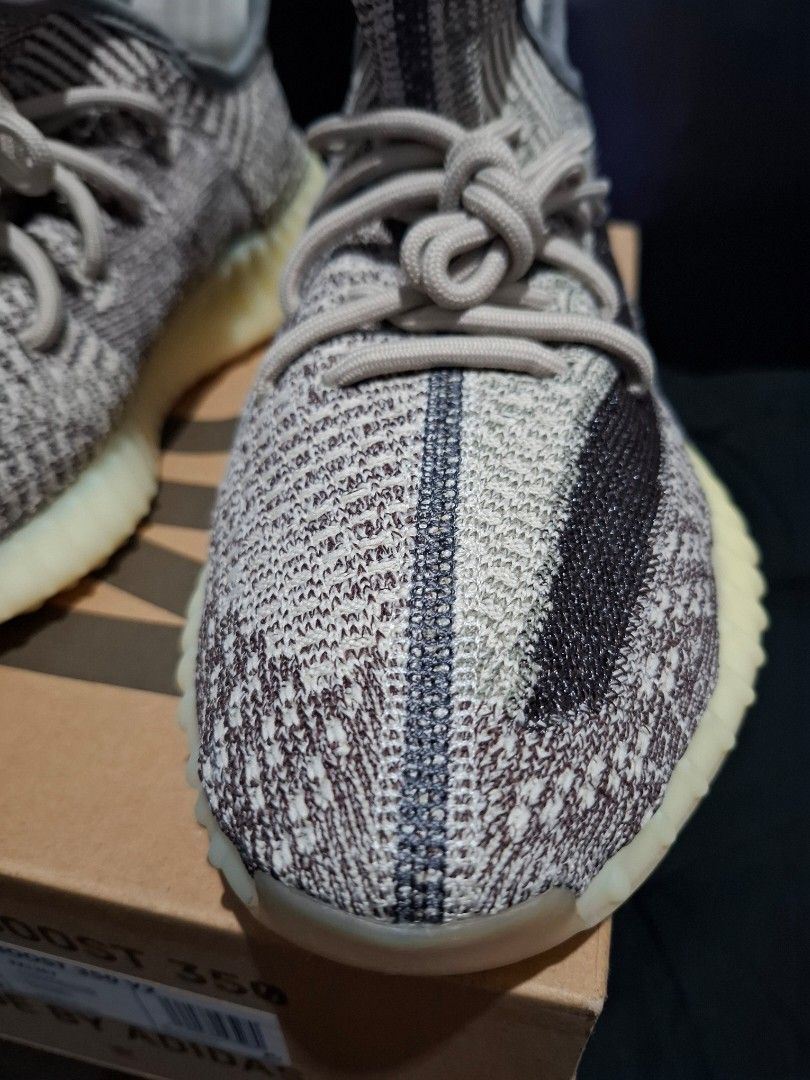 Adidas Yeezy Boost 350 V2 ZYON (Category: Sneakers) located in Quezon City. Submitted by beegrc (Listing ID 1401554906, Image 2). Description: Selling only! (MAGBASA PO TAYO). Brandnew! local pair Size: 8US P12,000 ---IMPORTANT NOTE--- *NOTE: "Shipping (Lalamove/Grab)" or Meet-up @ Le village foodpark E.ROD lang po muna til further notice. 📍MEET-UP - Le Village foodpark (E.rodriguez near Banawe QC) OTHERS: (WITH DP 1K TO AVOID FLAKING) -Robinson