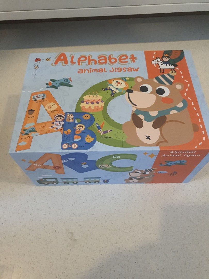 Animal Jigsaw Puzzle (Blue chas holder only) Hobbies Toys Toys