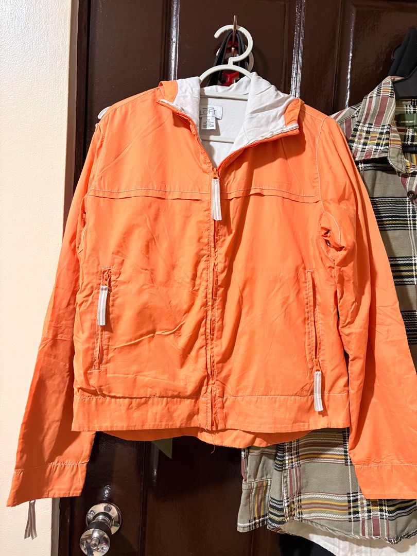 Ann Taylor LOFT Orange Jacket (Category: Coats, Jackets and Outerwear) located in Manila. Submitted by orion_declutter (Listing ID 1401659646, Image 1). Description: Barely used No issue at all.
