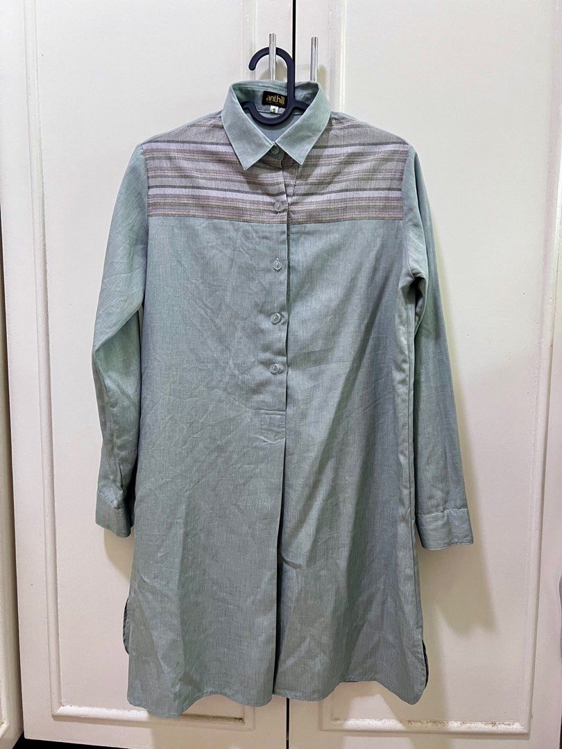Anthill- Local Weave Polo Dress (Category: Dresses) located in Mandaluyong City. Submitted by thriftitades (Listing ID 1401539580, Image 1). Description: Bought for 4k Php from main branch of Anthill in Cebu; selling for 950 php. Excellent condition.