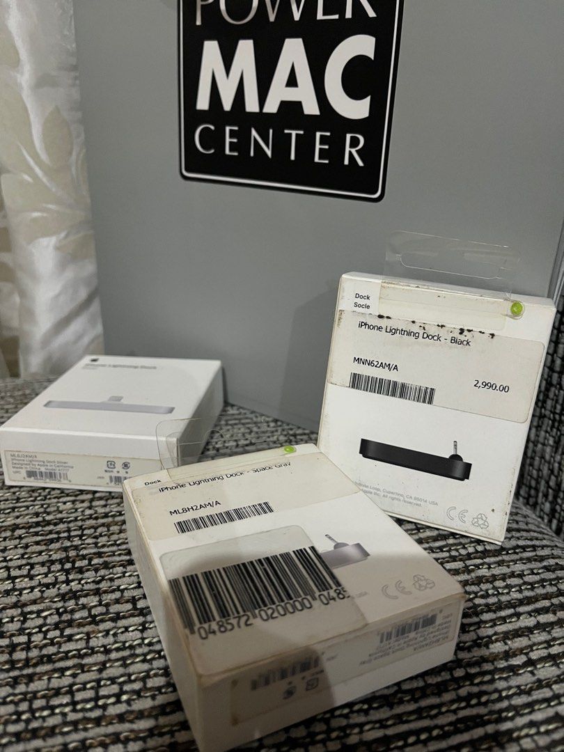 Apple iPhone Lightning Dock (Category: Chargers & Cables) located in Las Pinas. Submitted by epitome.mnl (Listing ID 1401643795, Image 2). Description: 💎Brand New in box with sticker price tag and paper bag 💎Avail in Space Gray and Silver 💎SRP 3490 each, Now 999 each 💎From apple store 💎All items 100% original 📌MOP GCASH or BDO 📌SF Shouldered by the buyer 📌Lalamove/Grab Express 📌Gogo Express Courier 80-160 📌Meetup/Pickup: Imus/Las Pinas/