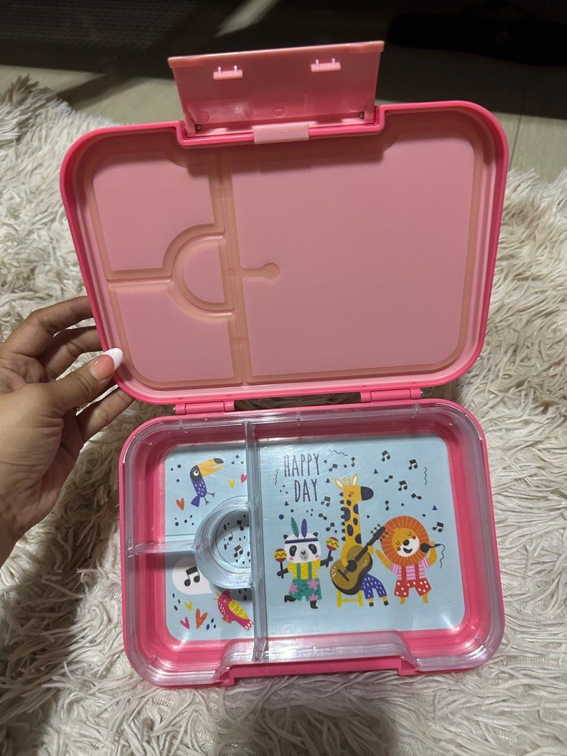 Bollie Lunch Box (Category: Weaning & Toddler Feeding) located in Quezon City. Submitted by tricialynasis11 (Listing ID 1401695501, Image 1). Description: See pictures for the original price selling for 400 lp.
