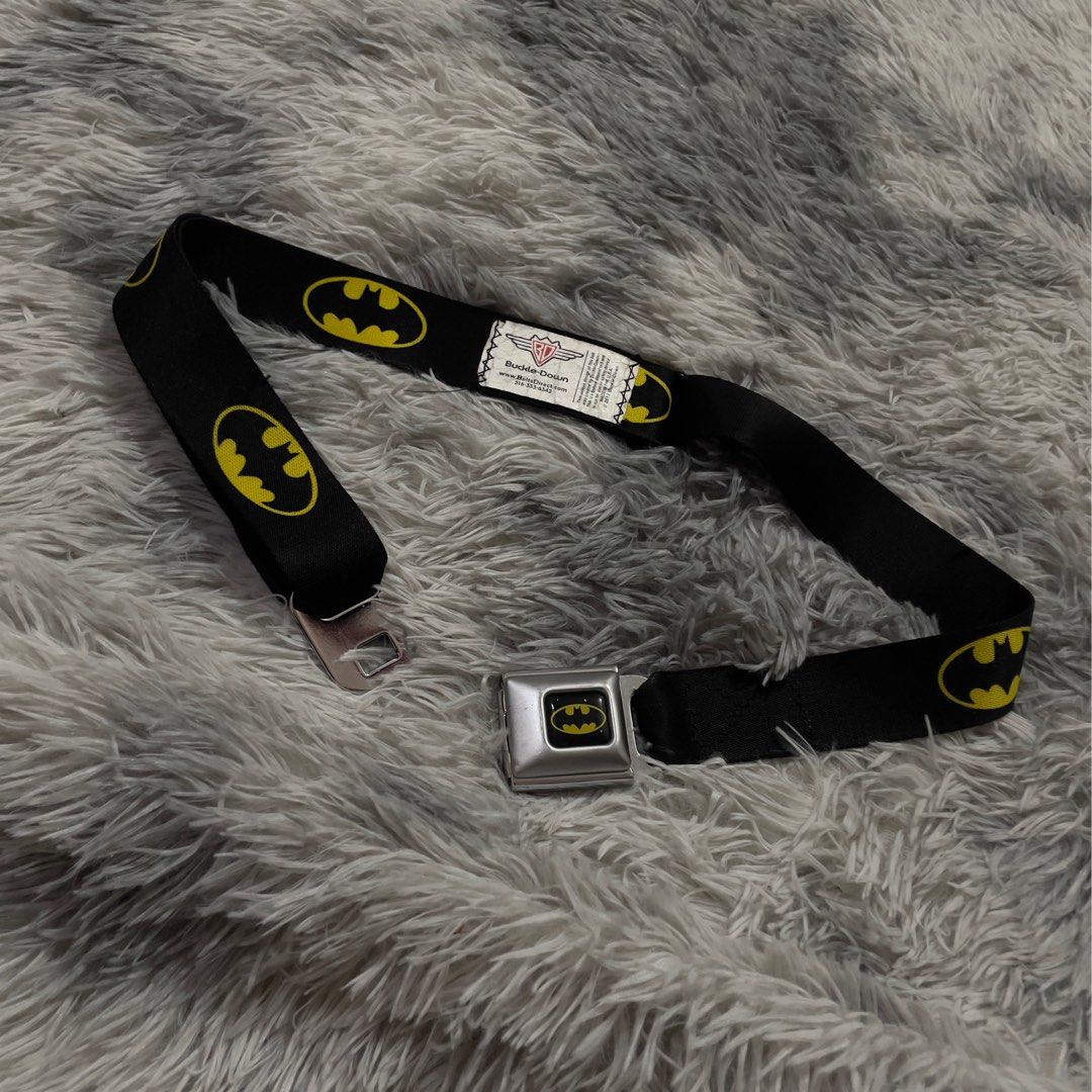 Buckle-Down Batman Seatbelt (Category: Men's Watches) located in Trece Martires City. Submitted by zav_vinny (Listing ID 1401568689, Image 3). Description: - Batman themed seatbelt - Features a Batman logo pattern - Includes a Batman logo buckle - Brand: Buckle-Down - Made in U.S.A. -Limited Edition.