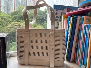 （分類：）位於 。 由 vickithepooh 提交（商品編號 1401559951，圖片 1）。簡介： 。